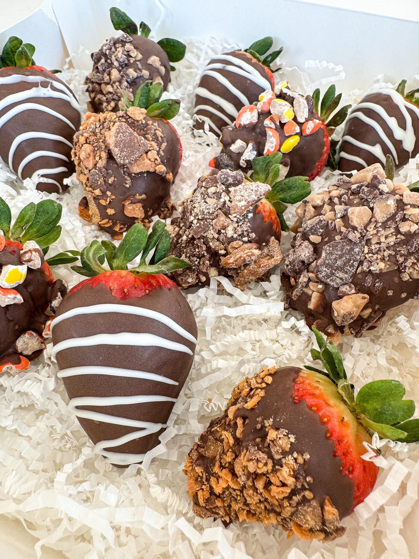 Candy Bar Lovers Chocolate Covered Strawberry Box